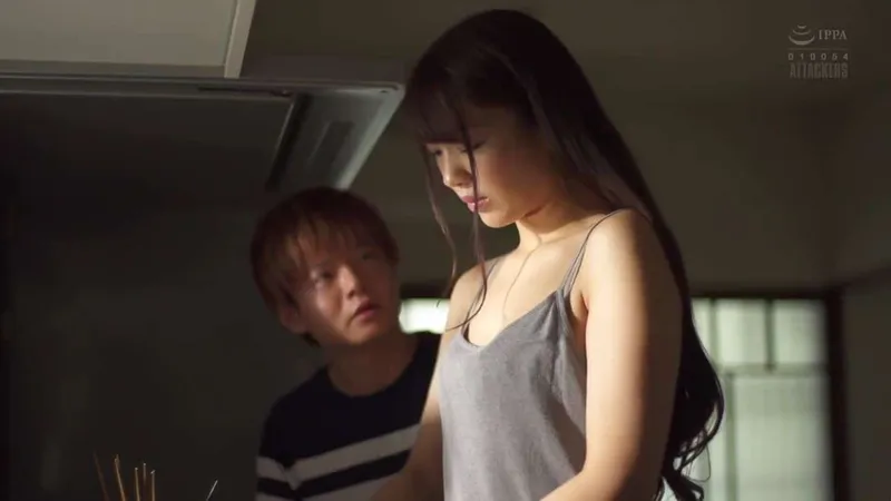 Bồ của chị gái xxx cô em cô vợ đang buồn bã vì thất tình